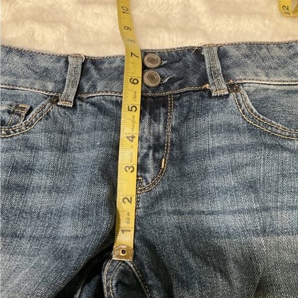 American Eagle Outfitters Women’s Artist Crop Denim Jeans Size 4 - Picture 9 of 10